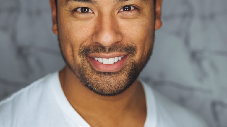 photo 1507003211169 0a1dd7228f2d